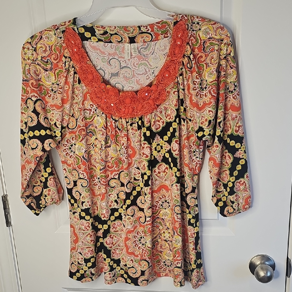 Madison‎ Multicolor Floral Blouse with Red Trim Size PL